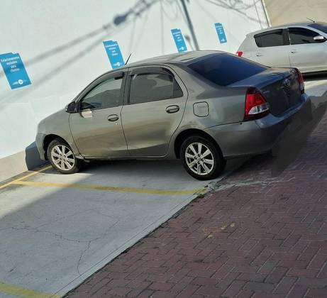 TOYOTA ETIOS 1.5 X PLUS SEDAN 16V FLEX 4P MANUAL TOYOTA ETIOS 1.5 X PLUS SEDAN 16V FLEX 4P MANUAL